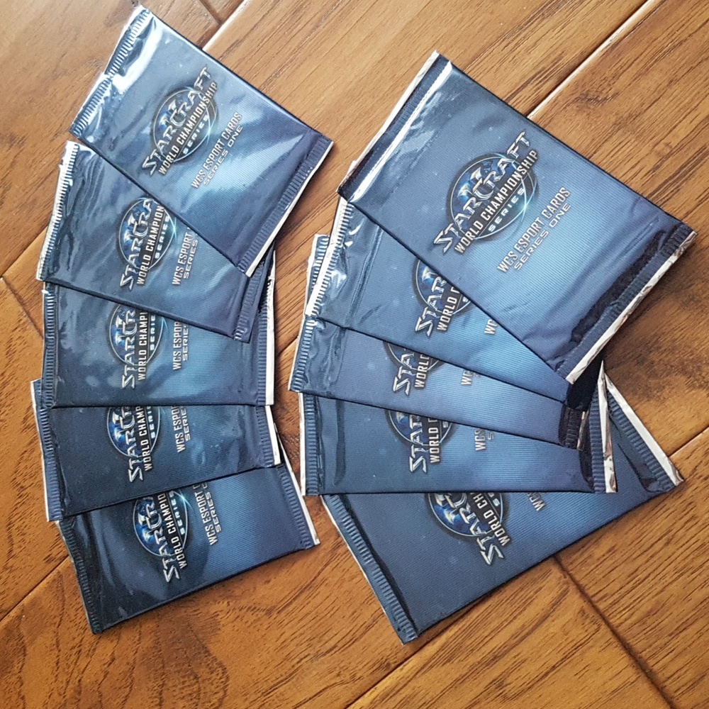 NWT Blizzard Ent 2013 StarCraft II WCS eSport Cards Series One - 10 Pack Lot